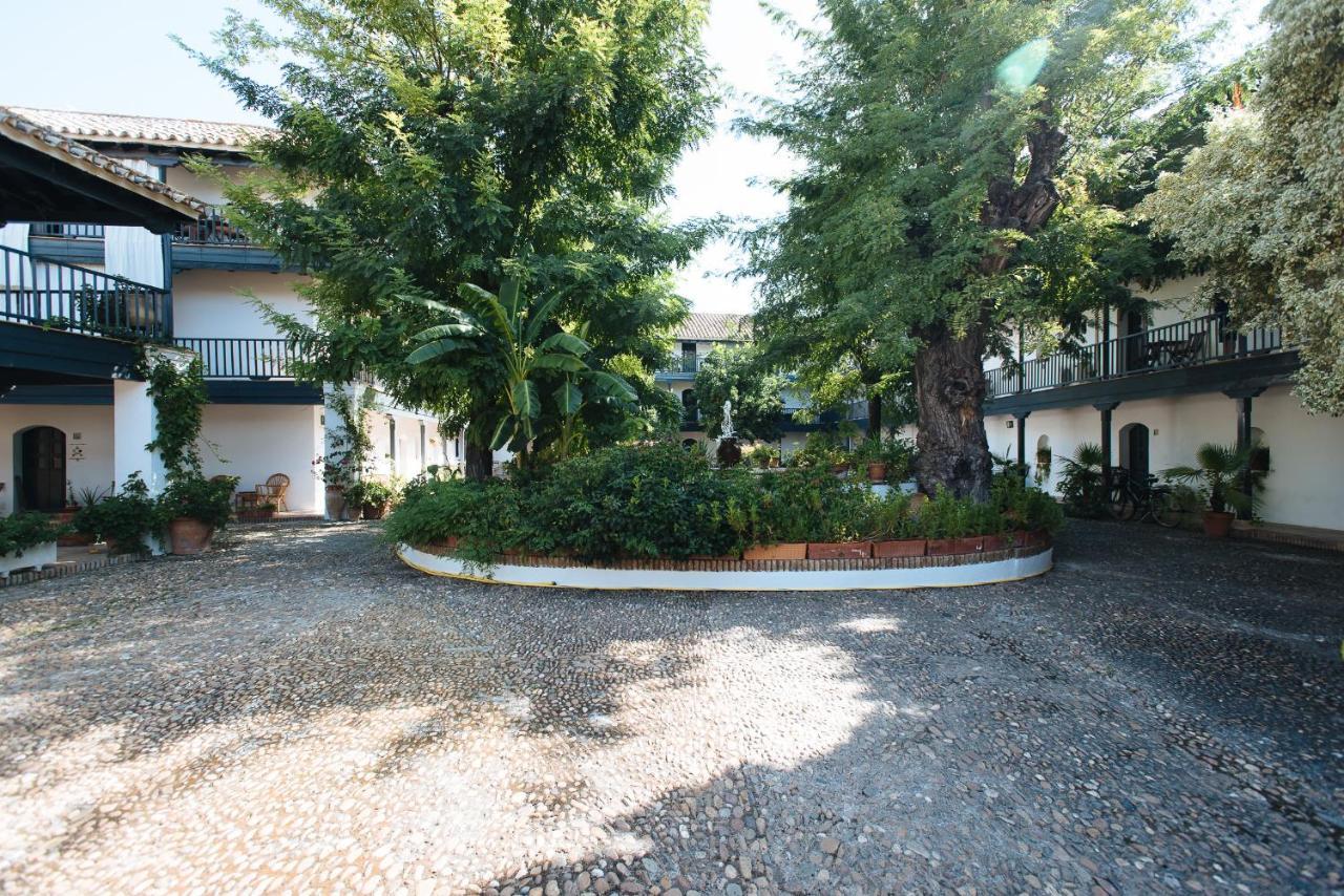 Aitana'S Retreat With Charming Garden Apartment Seville Luaran gambar