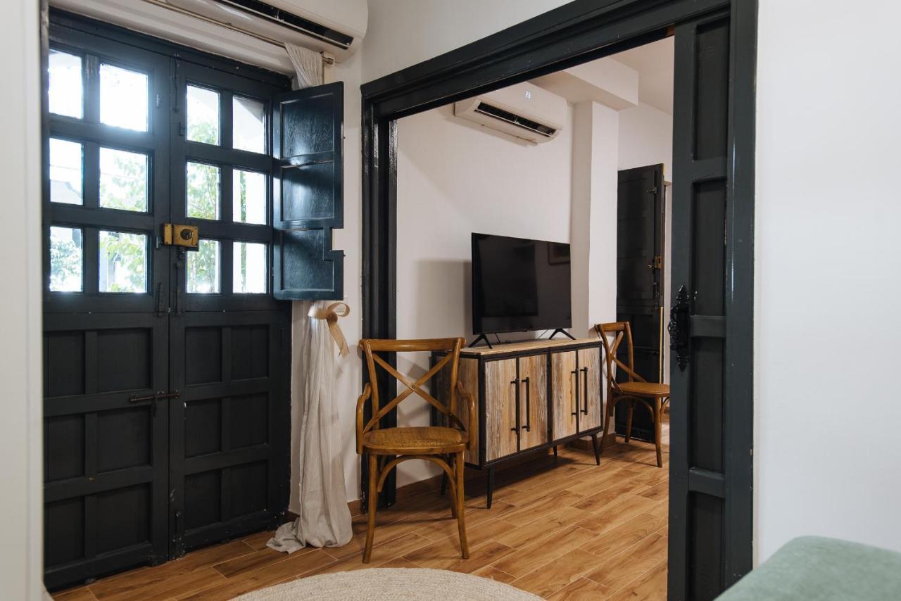 Aitana'S Retreat With Charming Garden Apartment Seville Luaran gambar